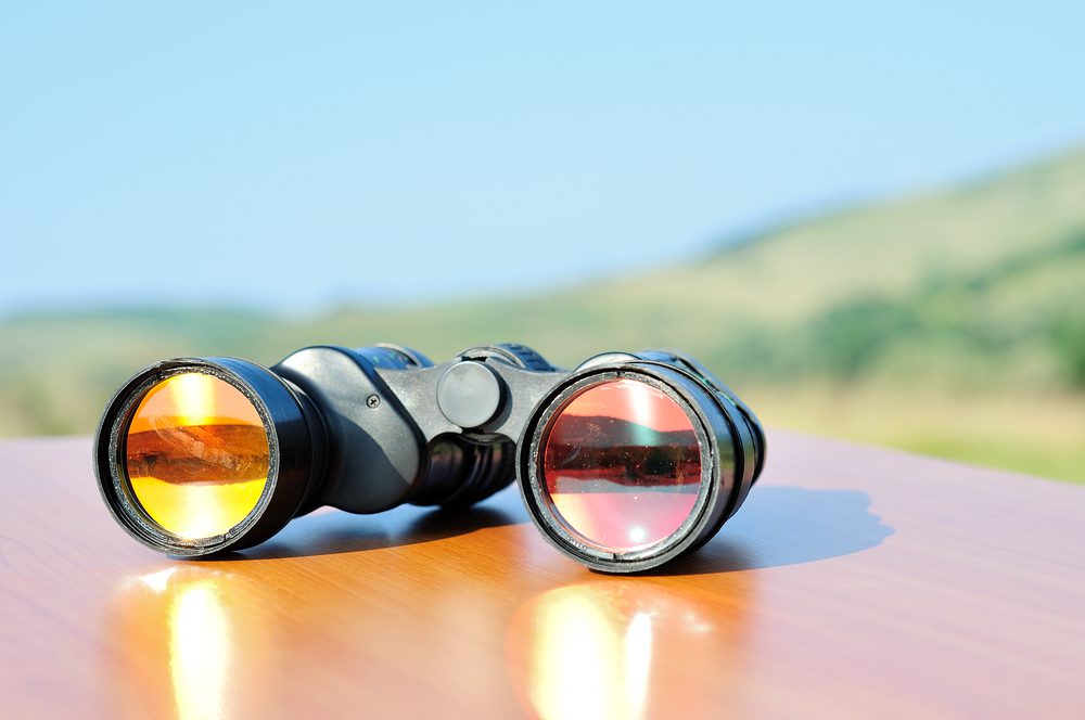 Binoculars traveler gift ideas
