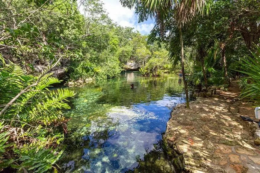 cenote azul mexico