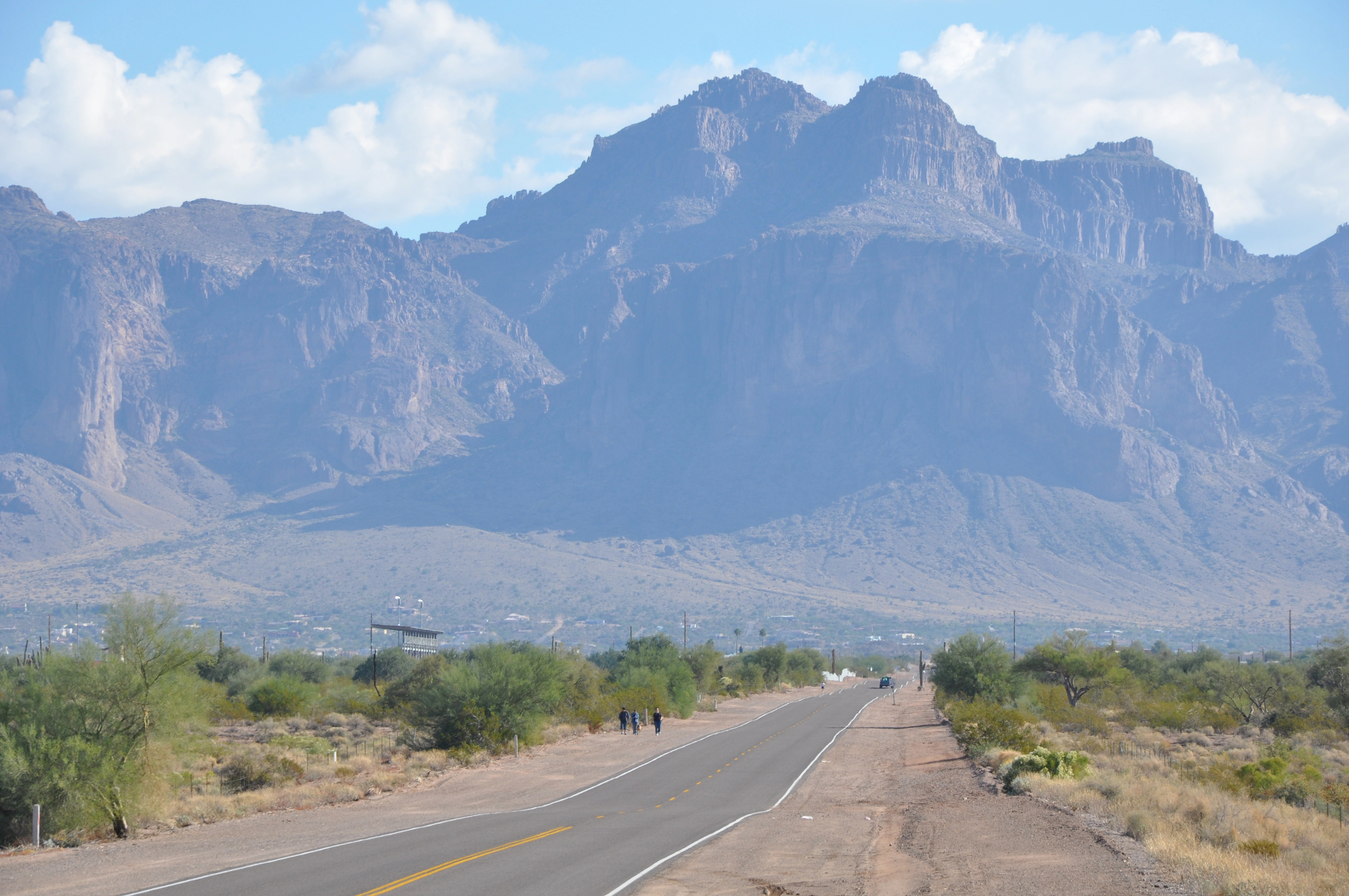 Apache Trail along Arizona state route 88